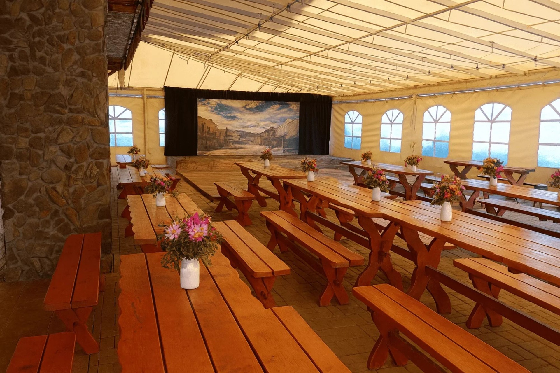 LETNÍ RESTAURACE CENTRAL KEMP